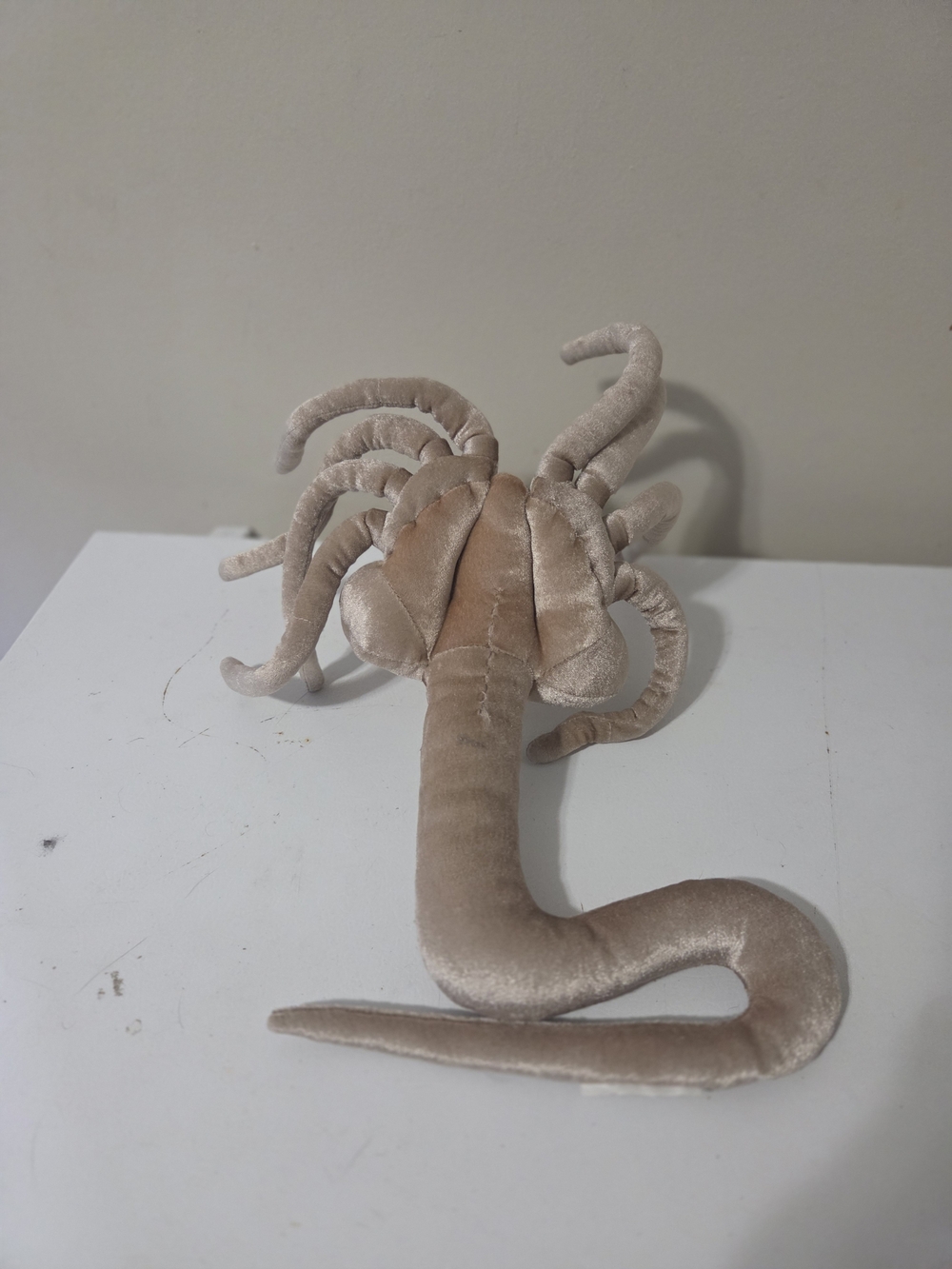 Think Geek Aliens/Alien Movie Plush Stuffed Facehugger Face Hugger Creature